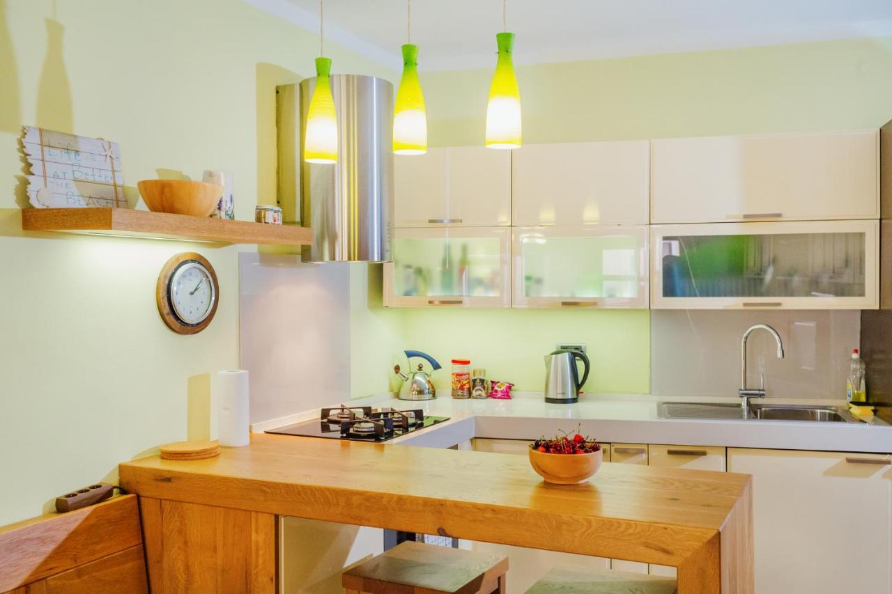Apartma Pirano Luaran gambar