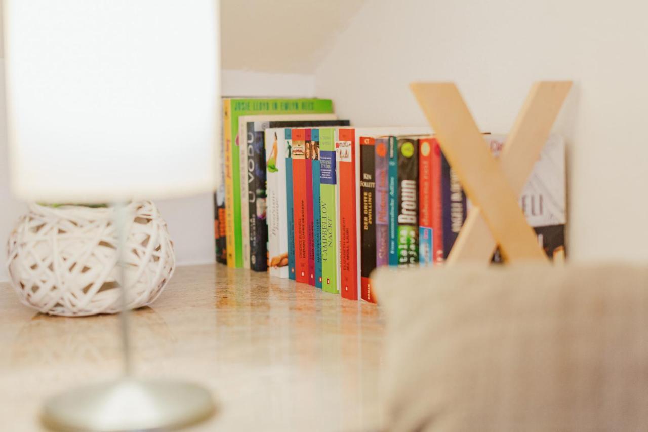 Apartma Pirano Luaran gambar